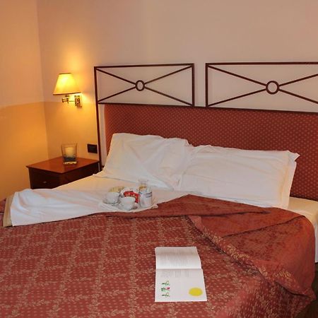 Hotel Semifonte 바르베리노 디 발 델사 외부 사진