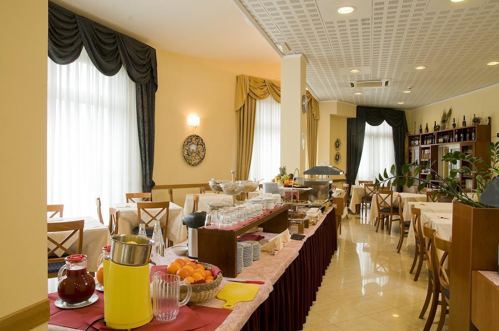 Hotel Semifonte 바르베리노 디 발 델사 외부 사진