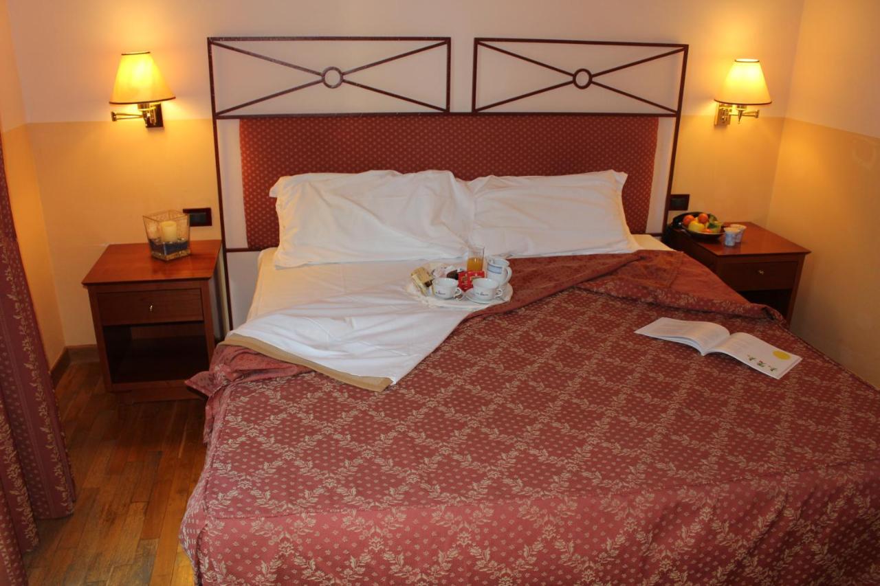 Hotel Semifonte 바르베리노 디 발 델사 외부 사진